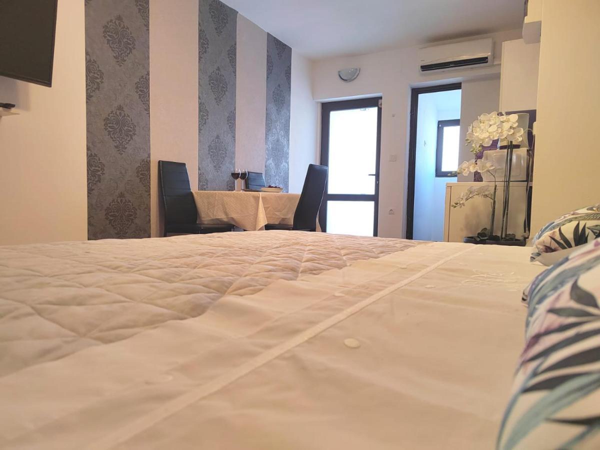 Apartment Mladenka Visnjik 扎达尔 外观 照片